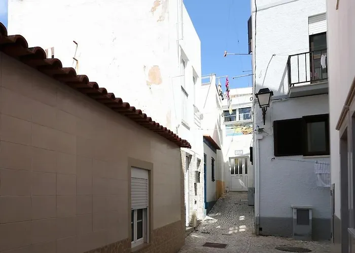 Estudio-moon Rise נאזרה